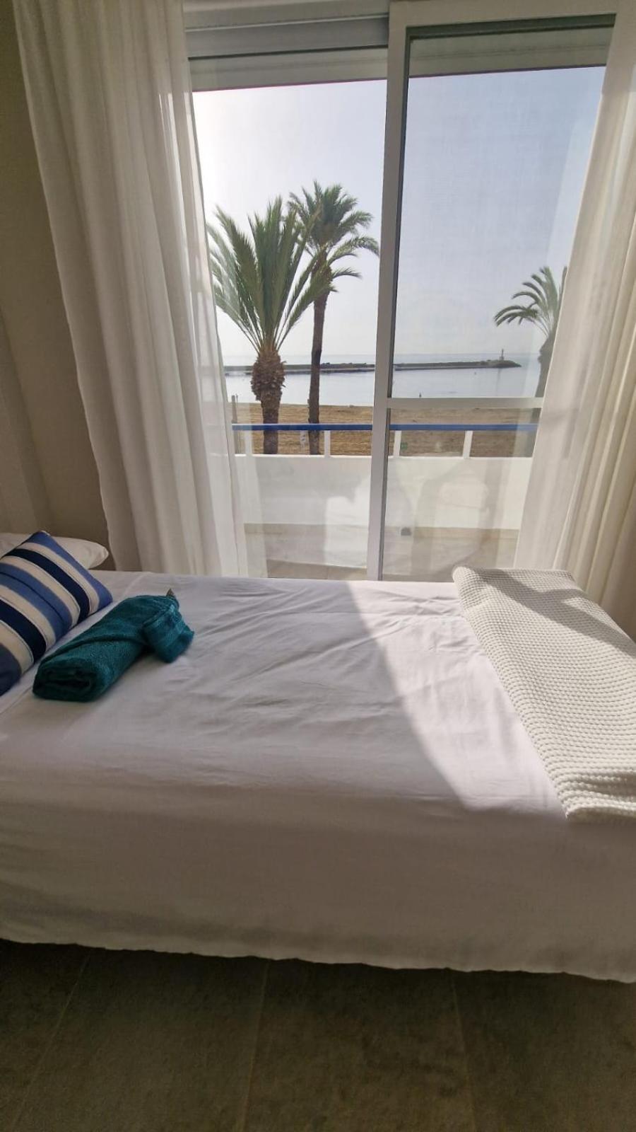 Beachfront Vila バレンシア エクステリア 写真
