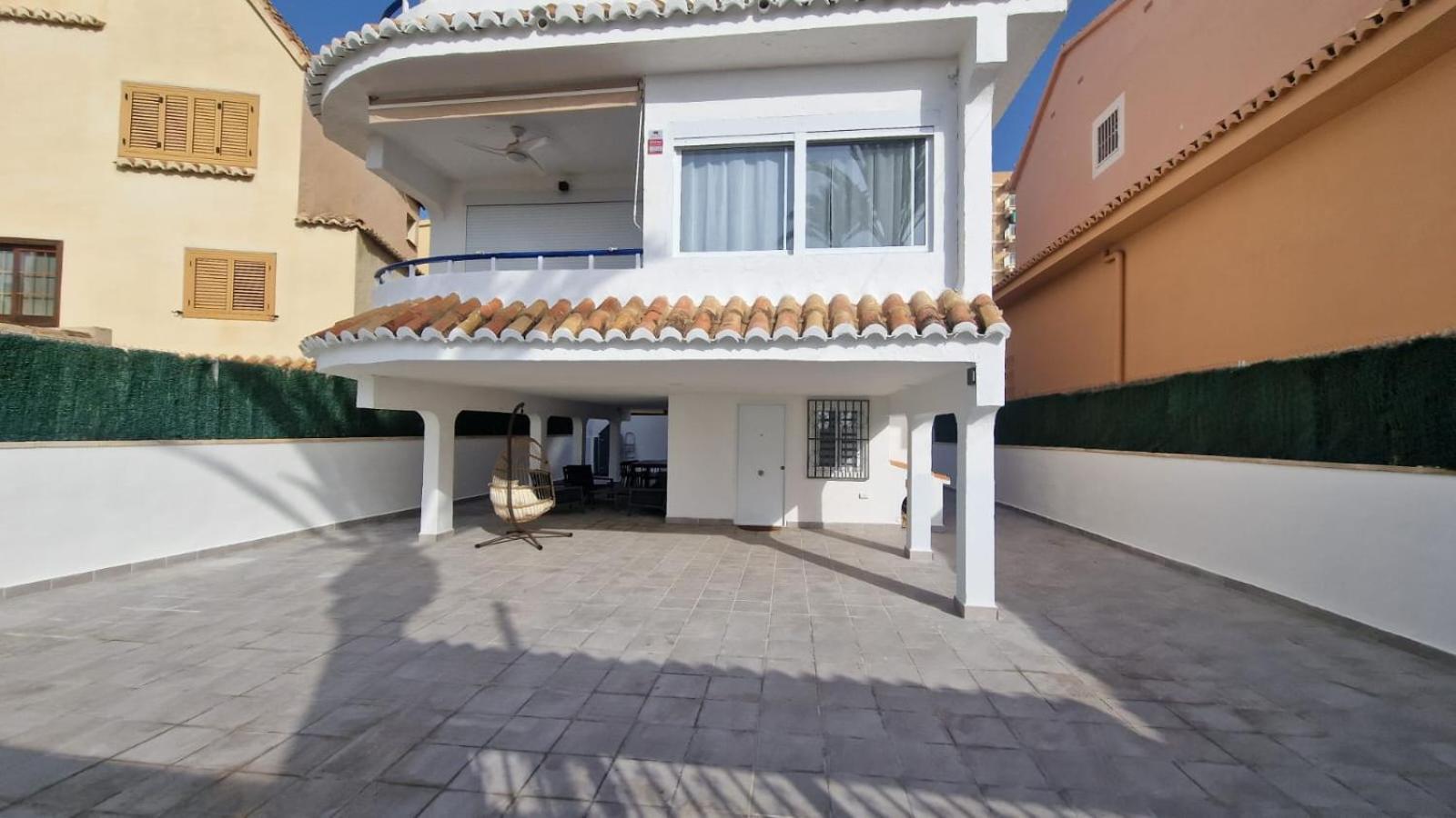 Beachfront Vila バレンシア エクステリア 写真